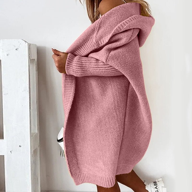 Dam lång cardigan i oversize-modell med huva och fladdermusärmar