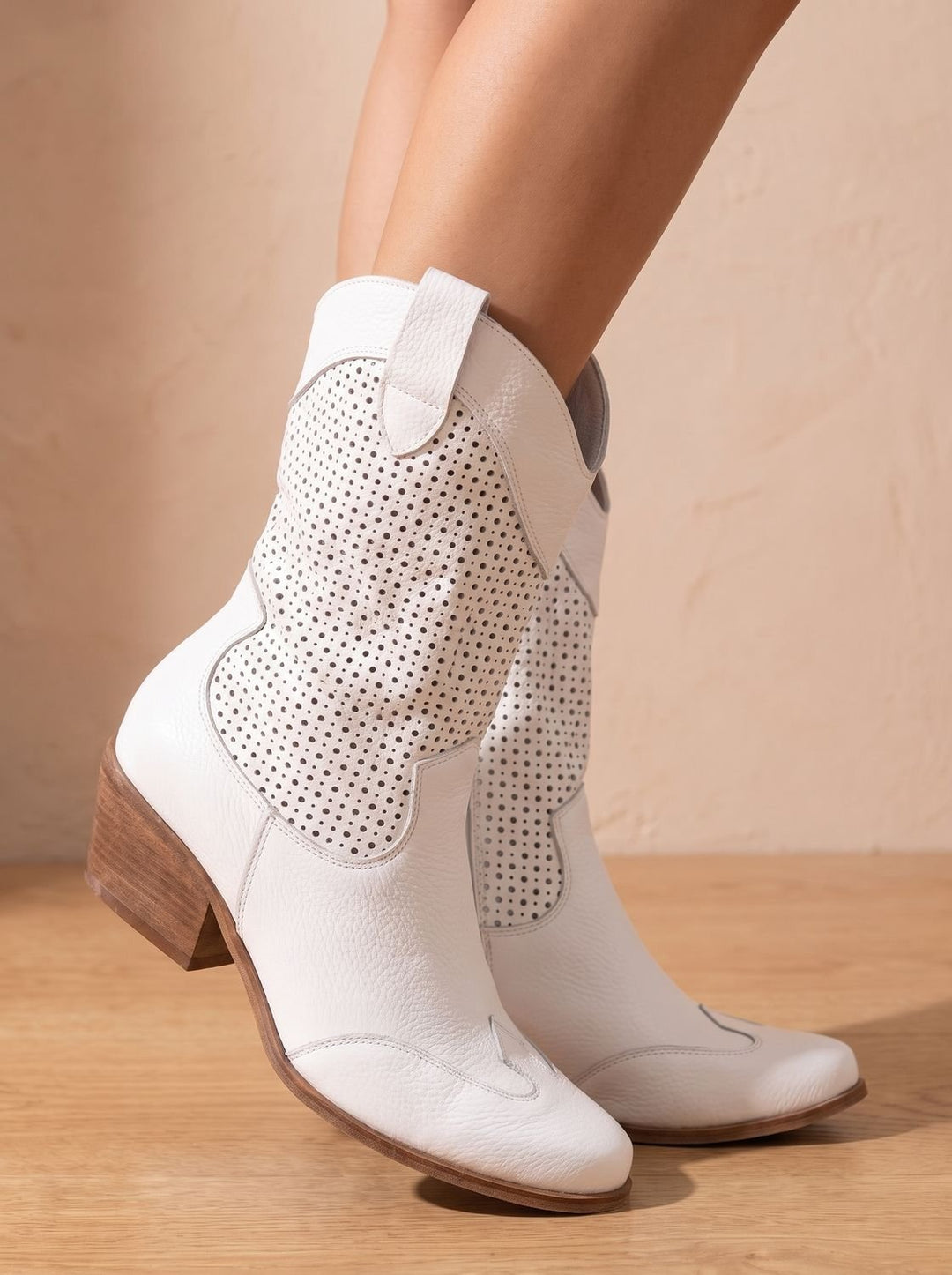 Dam western cowboystövlar perforerad mocka-stil blockklack